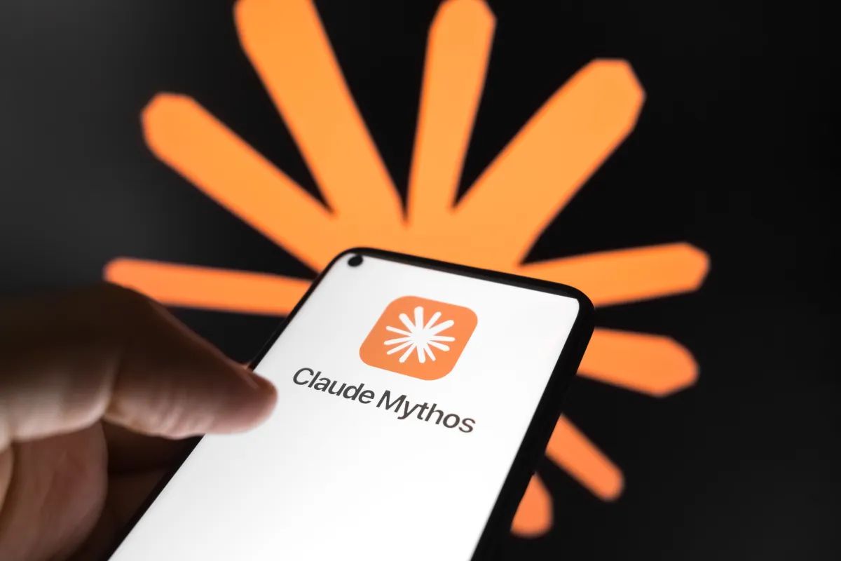 Home 1 claude mythos logo